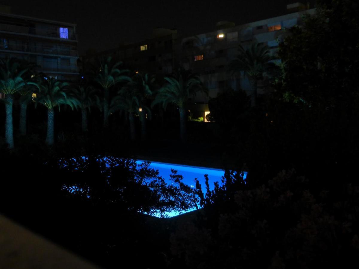 Design Loft Studio Climatise Parking Et Piscine Vallauris Luaran gambar